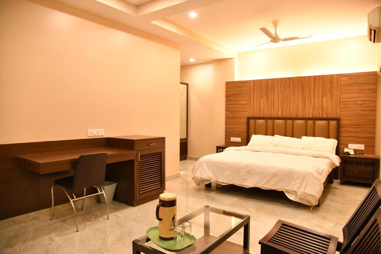 بهوي Hotel Prince Residency المظهر الخارجي الصورة